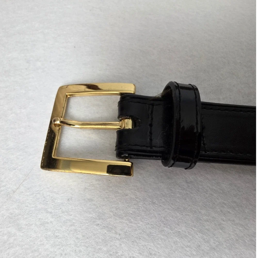 Black Bonded Leather Belt Gold Buckle Medium Classic Minimalist Mens